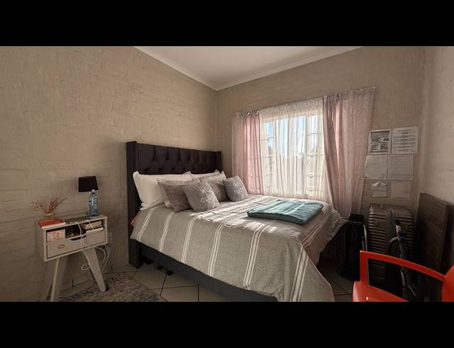 2 BEDROOM APARTMENT TO LET IN SONHEUWEL